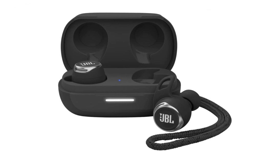 Frontalansicht der In Ear Kopfhörer JBL Reflect Flow Pro im Ladecase